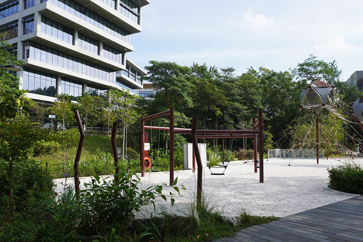 Jurong Eco-Garden playground features sturdy, safe swings providing children with fun and secure play experiences.