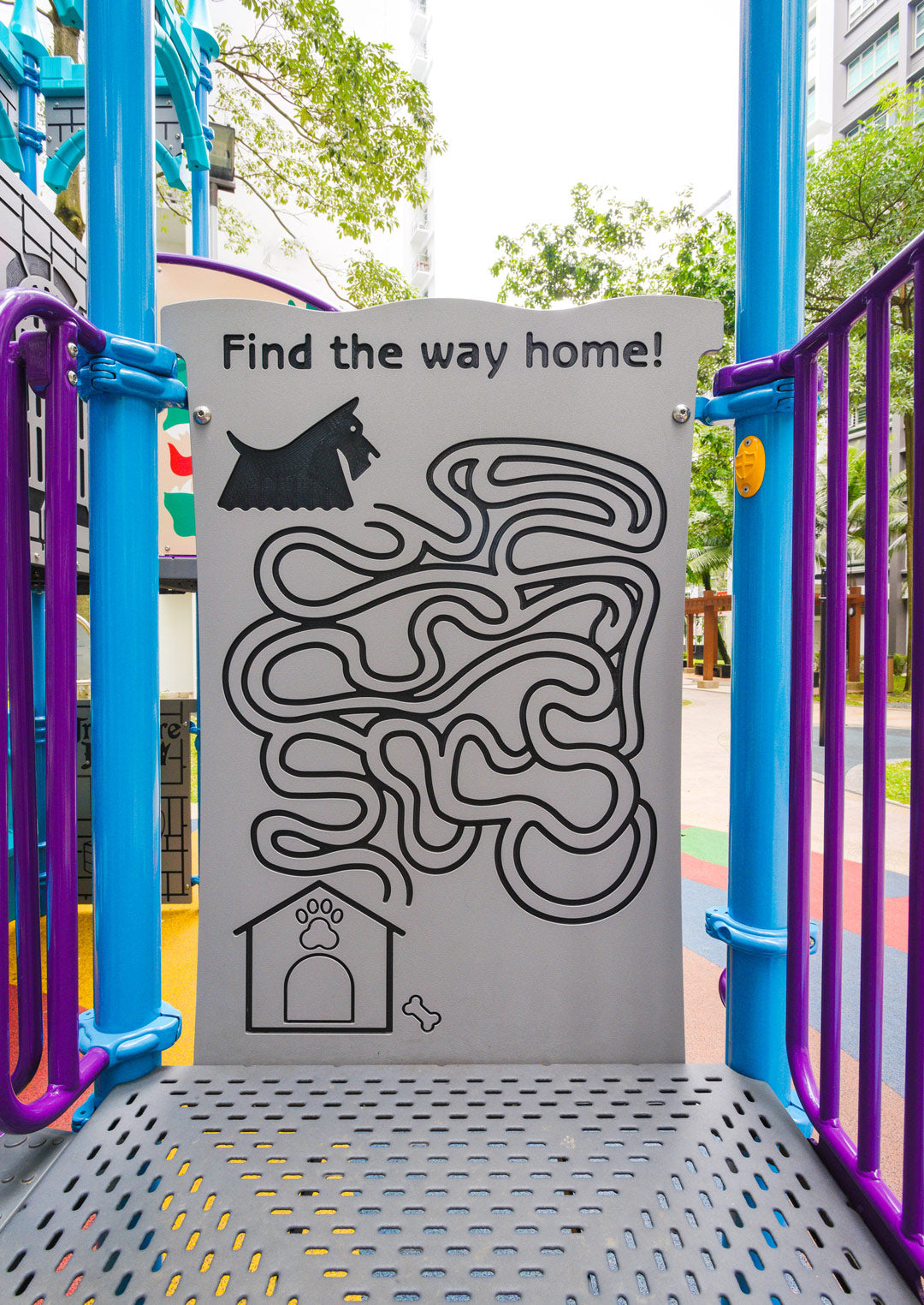 Playworld play panel featuring a maze where children can solve, encouraging imaginative play and problem-solving.