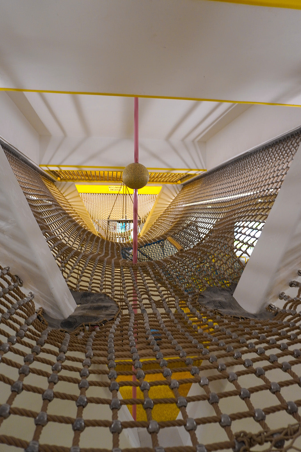 Parc Residences @ Tengah Social Hub features elevated rope net walkways that provide safe, adventurous climbing play.