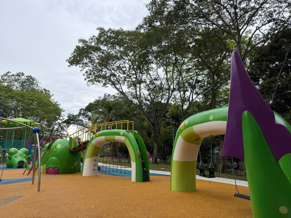 The Kiwi Sea Dragon at Sea Shell Park offers an undulating body with varied play segments for active, imaginative play.