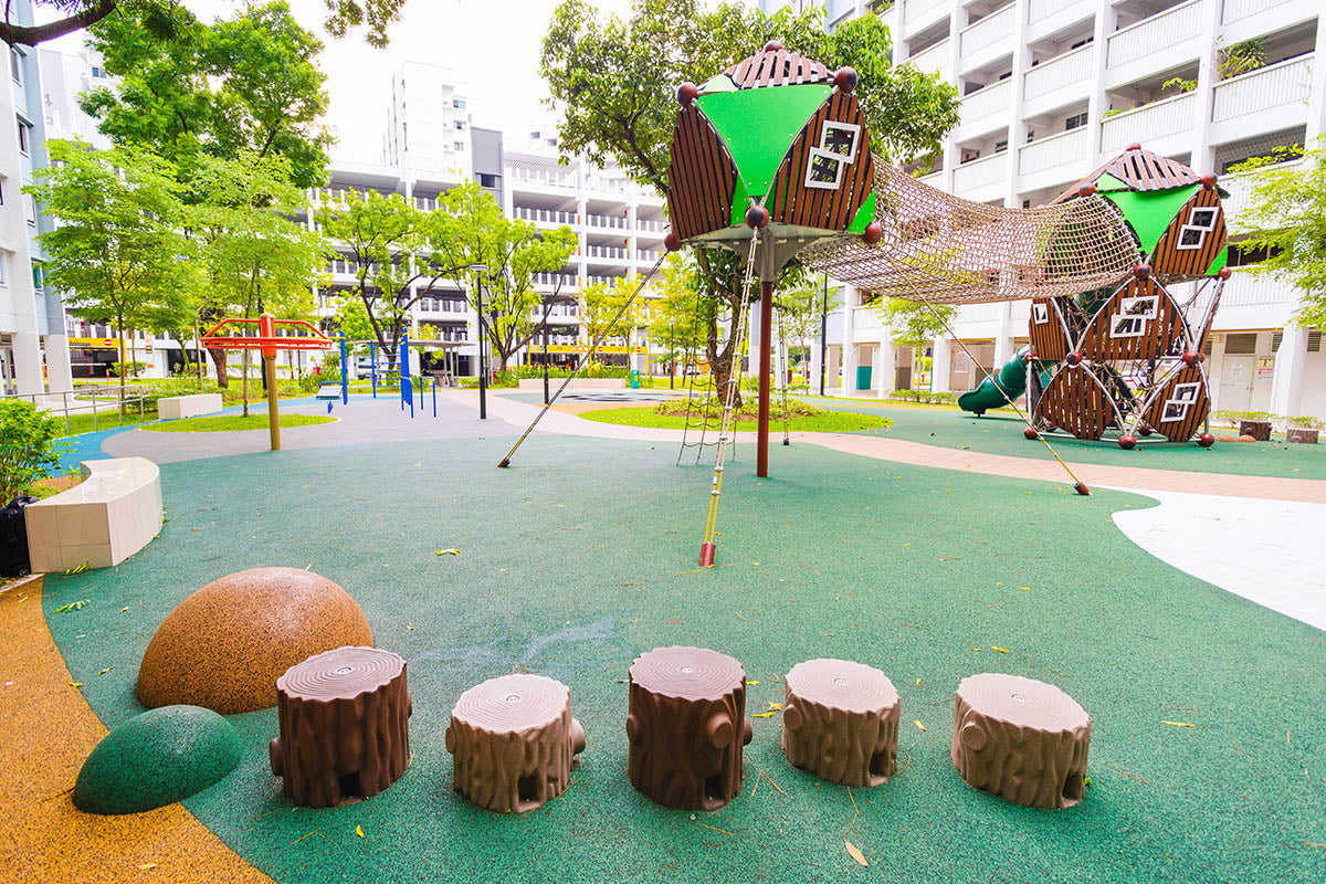 Log steps for children to step on to practice balance or sit and rest, adding fun and functionality to the playground.