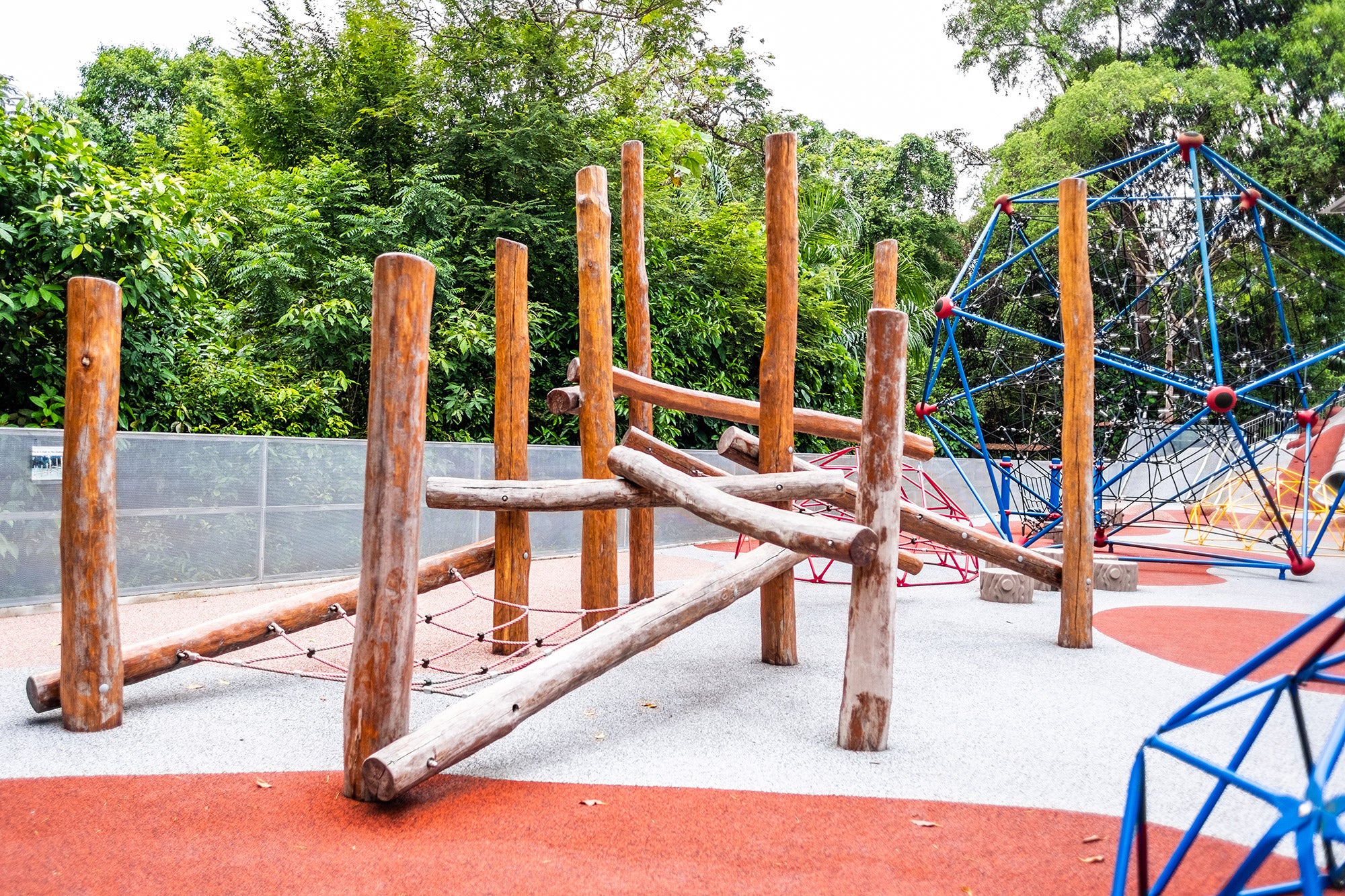 Nature-inspired Poly Climbers with nets, enhance creativity, coordination, and dexterity through engaging outdoor play.