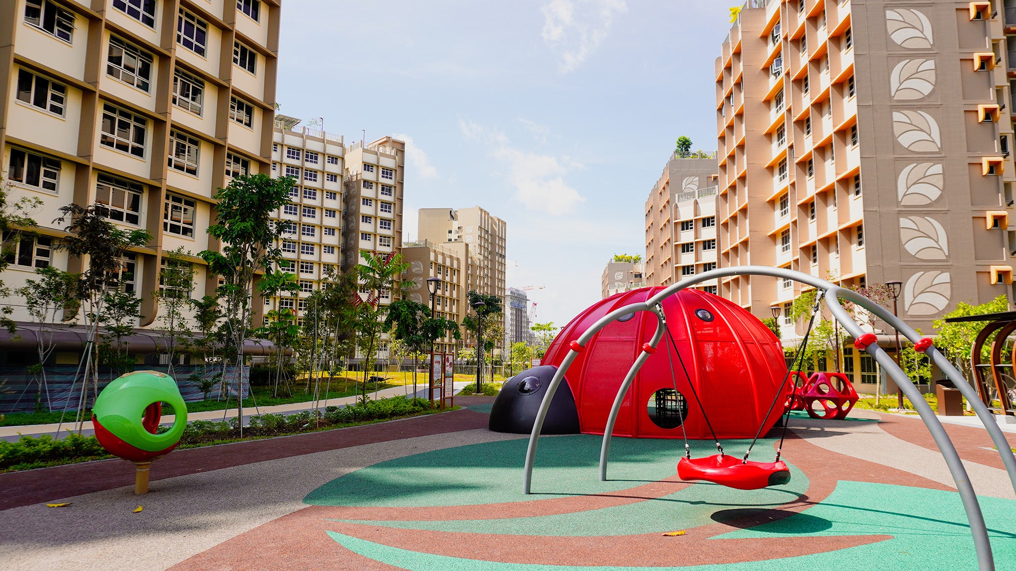 The ladybug-shaped structure will delight children, inspiring imaginative play and adventurous exploration.